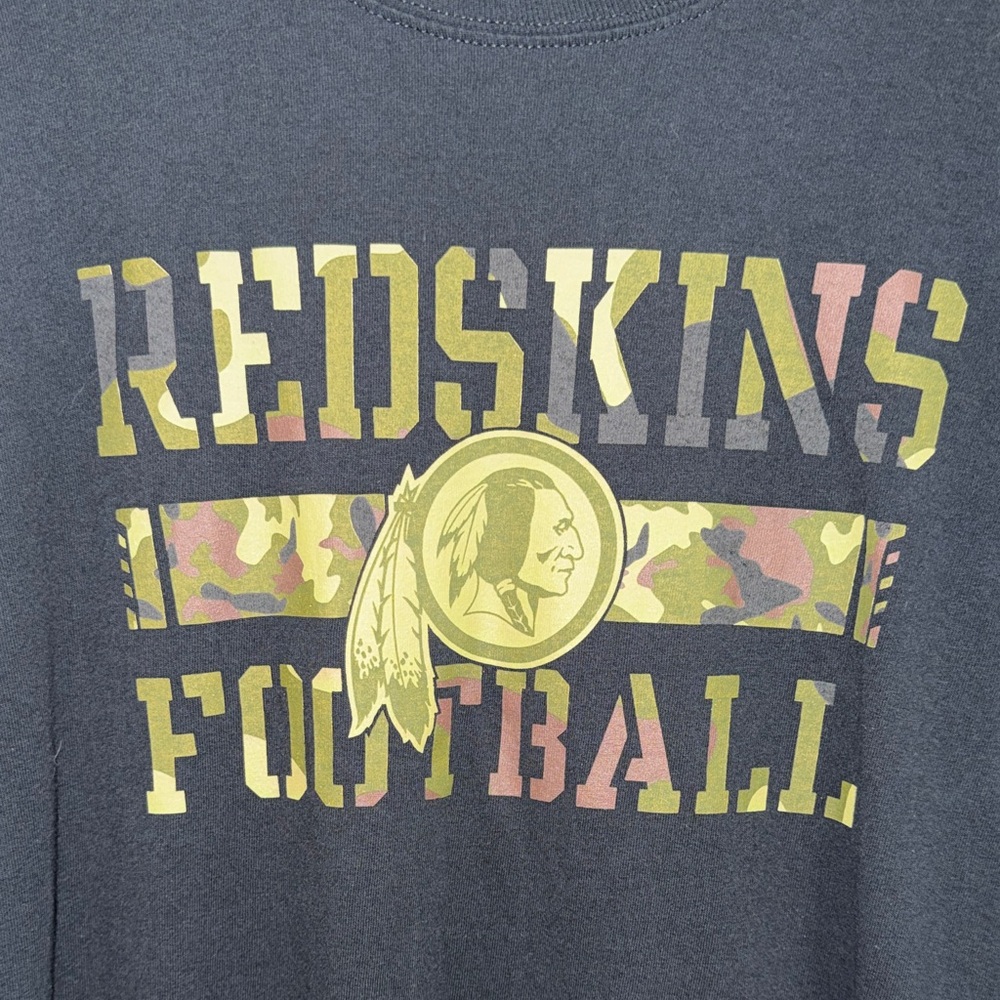 Team Apparel Black and Camouflage Redskins Football Long Sleeve Shirt - Picture 2 of 2